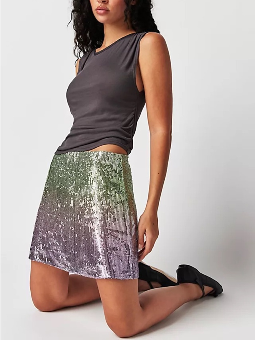 NWOT Loveshackfancy Arturo Sequin
Embellished ombré mini skirt | Size 4